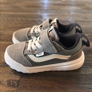 Vans Toddler UltraRange 66 V Shoe